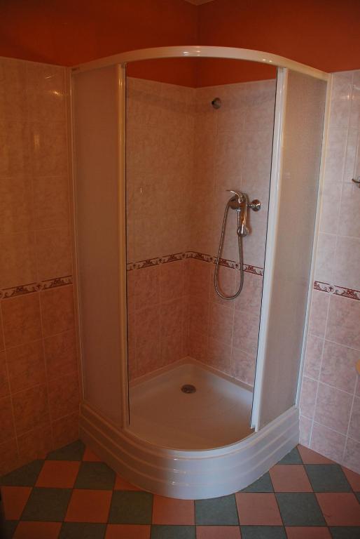 Hotel Marina Hermanuv Mestec Oda fotoğraf