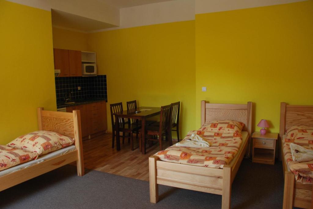 Hotel Marina Hermanuv Mestec Oda fotoğraf