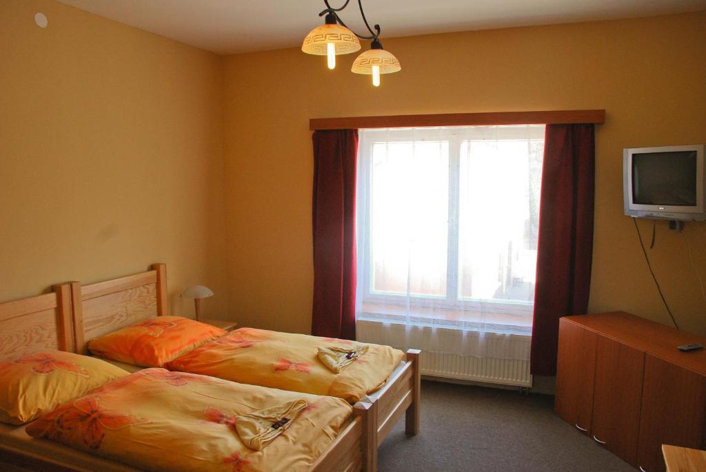 Hotel Marina Hermanuv Mestec Oda fotoğraf