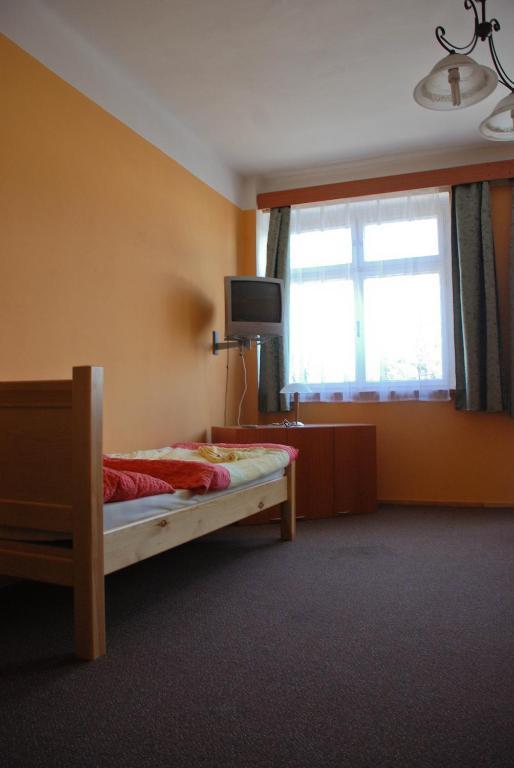 Hotel Marina Hermanuv Mestec Oda fotoğraf
